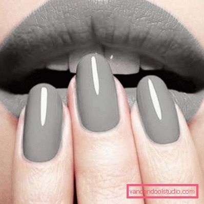 Elegante manicure grigio 2019-2020