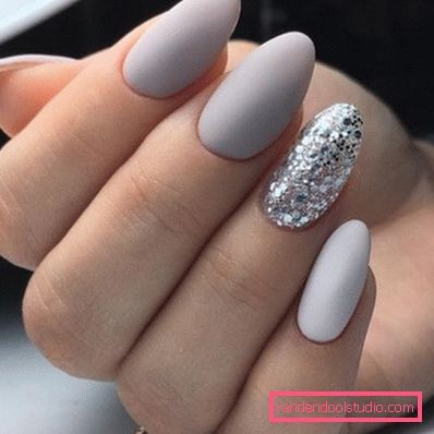 Elegante manicure grigio 2019-2020