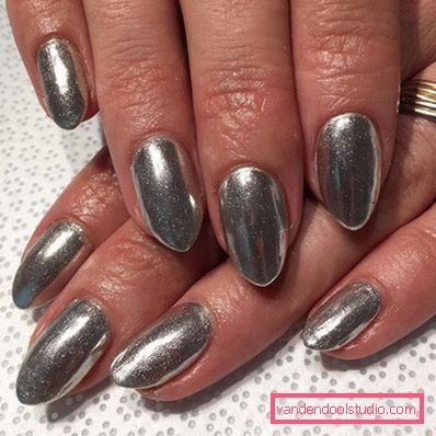 Elegante manicure grigio 2019-2020 anni