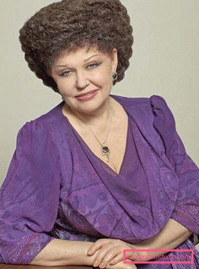 I capelli di Petrenko Lo strano taglio di capelli o la parrucca di Valentina Petrenko