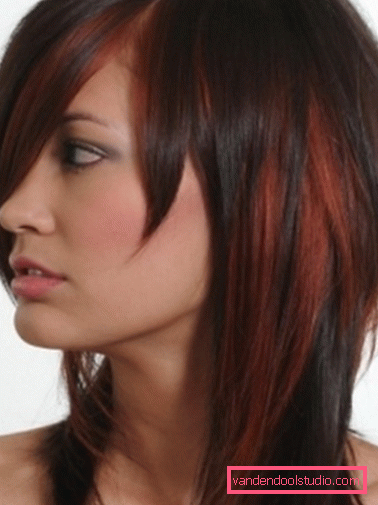 debutto sul taglio di capelli Debutto haircut su capelli medi e corti