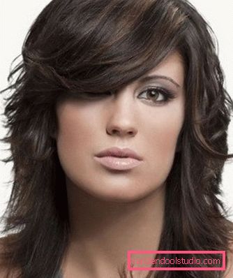 debutto sul taglio di capelli Debutto haircut su capelli medi e corti