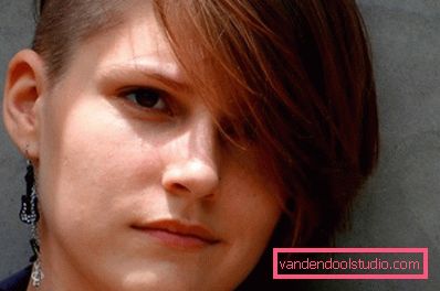 La ragazza con i capelli della Gioventù hitleriana La ragazza con i capelli della gioventù hitleriana