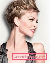 Haircut Caprice per capelli corti - foto