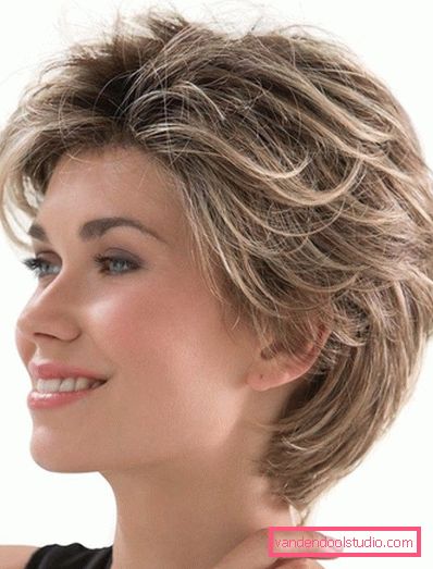 Haircut Caprice per capelli corti - foto