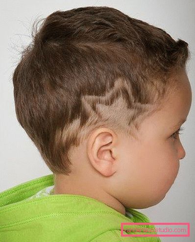 Tagli di capelli per ragazzi con modelli sui templi - acconciature di foto