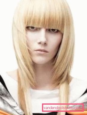 taglio di capelli per capelli medi Scala di tagli di capelli per capelli medi con frangia e senza