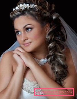 Acconciature da sposa 2012 - 45 opzioni