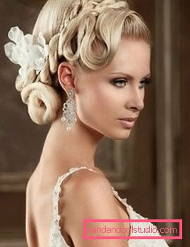 Acconciature da sposa 2012 - 45 opzioni