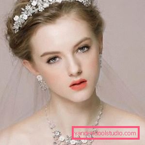 Acconciature da sposa con un velo su media