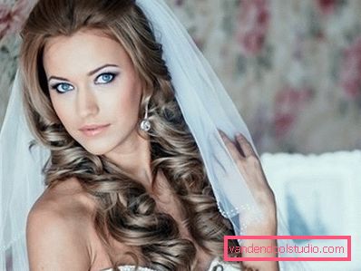 sposa con acconciatura in stile greco sposa con acconciatura in stile greco