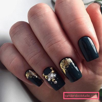 Incredibile manicure scura 2019-2020 per donne vere