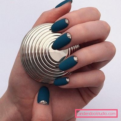 Incredibile manicure scura 2019-2020 per donne vere