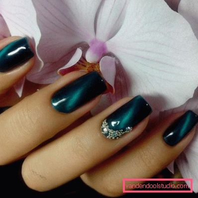 Incredibile manicure scura 2019-2020 per donne vere