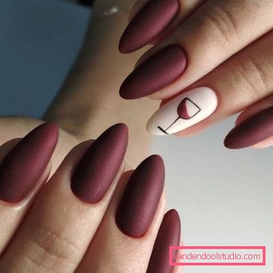 Incredibile manicure scura 2019-2020 per donne vere