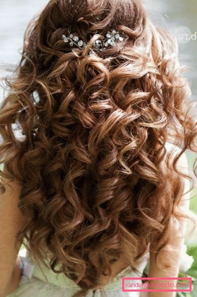 Acconciature per l'asilo di laurea Top delle migliori acconciature per ragazze alla laurea all'asilo