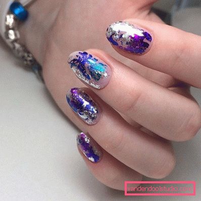 Manicure supernovae primavera-estate 2019-2020 - le tendenze della moda del design stagionale delle unghie