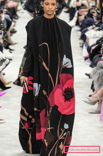 Megamodnye indossa abiti autunno-inverno 2019-2020 - foto
