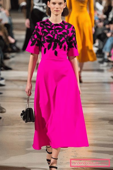 Megamodnye indossa abiti autunno-inverno 2019-2020 - foto