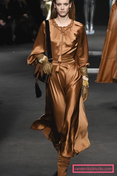 Megamodnye indossa abiti autunno-inverno 2019-2020 - foto