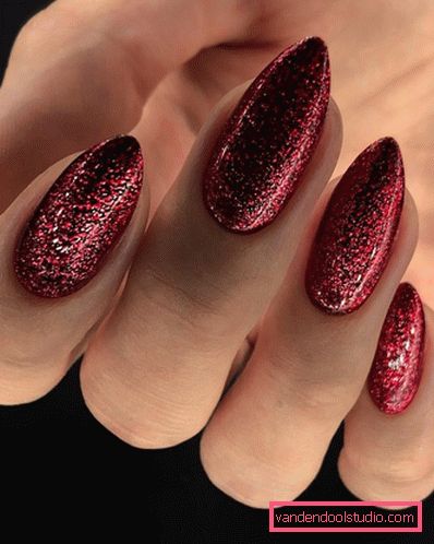 Top idee di design manicure per unghie lunghe stagione 2019-2020