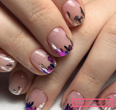 Manicure brillante con lamina 2019-2020 anni