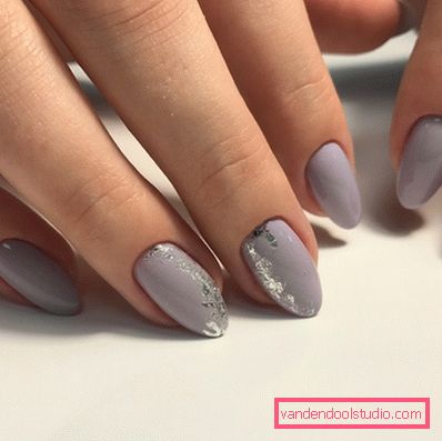 Manicure brillante con lamina 2019-2020 anni