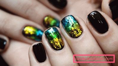 Manicure brillante con lamina 2019-2020 anni