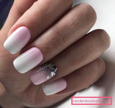 Manicure brillante con lamina 2019-2020 anni
