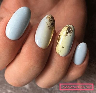 Manicure brillante con lamina 2019-2020 anni