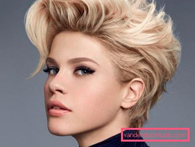 Posa un taglio di capelli corto a casa - Photo News 2019