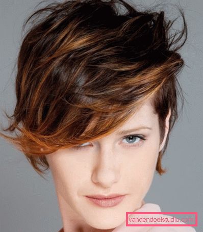 Posa un taglio di capelli corto a casa - Photo News 2019