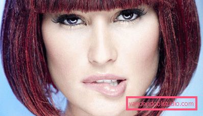 ragazza seducente con un taglio di capelli kare