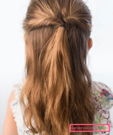 Opzioni di acconciature rapide per le ragazze a scuola