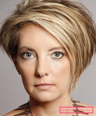 tagli di capelli da donna corti alla moda 2017 - 2018 Opzioni per tagli di capelli femminili alla moda nel 2019