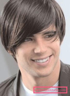 Tagli di capelli da uomo con frangia - lunghi obliqui Opzioni per tagli di capelli maschili con frangia e stile