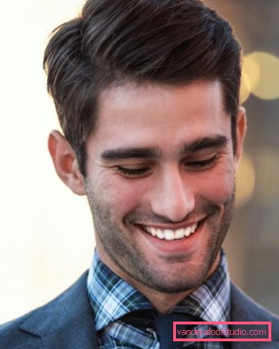 Taglio di capelli maschile con frangia sul lato Opzioni per tagli di capelli maschili con frangia e stile