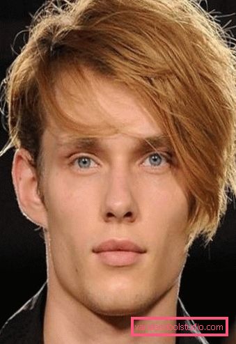Tagli di capelli da uomo con frangia - lunghi obliqui Opzioni per tagli di capelli maschili con frangia e stile