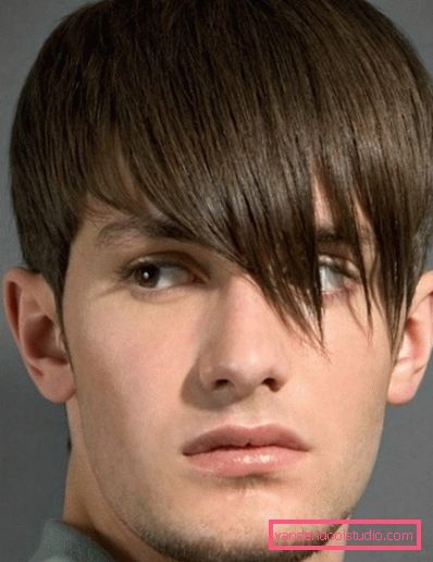 Tagli di capelli da uomo con frangia - lunghi obliqui Opzioni per tagli di capelli maschili con frangia e stile