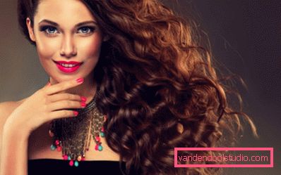 Opzioni di capelli per capelli ricci - 10 migliori styling per i ricci