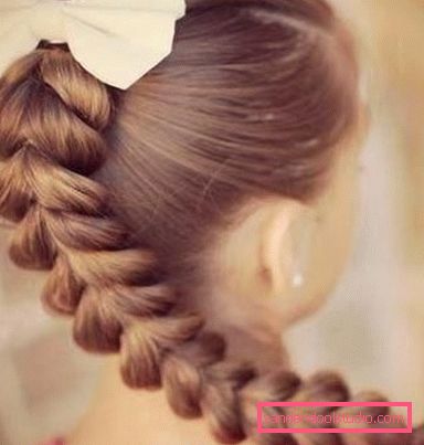 Acconciatura della scuola per capelli lunghi Varianti di acconciature scolastiche per ragazze di qualsiasi lunghezza