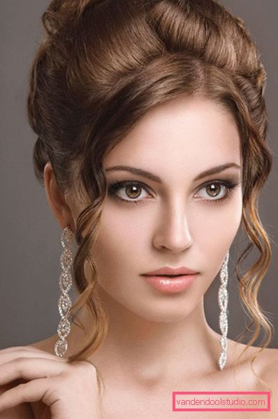 acconciature da sera per capelli lunghi Acconciature da sera per capelli lunghi: il meglio dello styling per la sera del 2019
