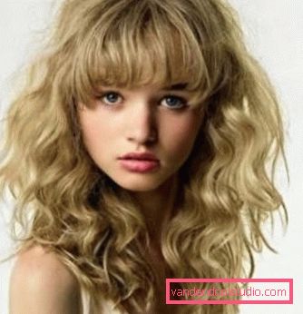permanente sui capelli lunghi con grandi ricci Scegliere una permanente per capelli lunghi - foto di stile a lungo termine