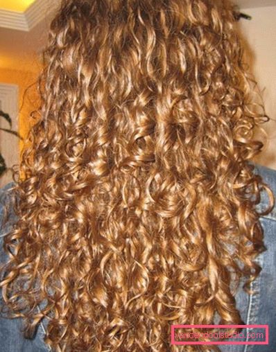 capelli lunghi Scegliere una permanente per capelli lunghi - foto di stile a lungo termine