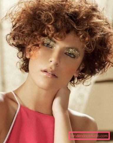 Perm per capelli corti Scegli una permanente per i capelli corti