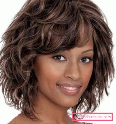 Perm per capelli corti Scegli una permanente per i capelli corti