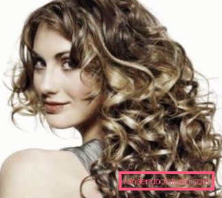 capelli lunghi Scegliere una permanente per capelli lunghi - foto di stile a lungo termine