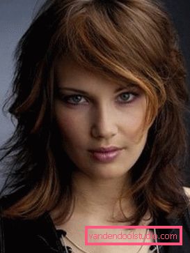 Bellissimi tagli di capelli per capelli medi con la laurea Scegliere un bel taglio di capelli per capelli medi