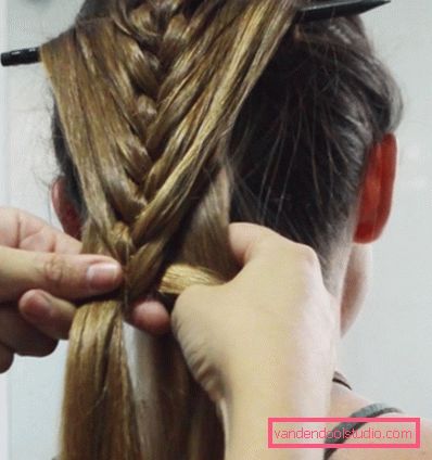 Realizzare acconciature con una matita - idee diverse per lo styling su una matita