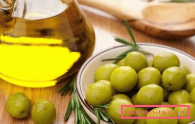 Maschere per capelli riparatrici a casa